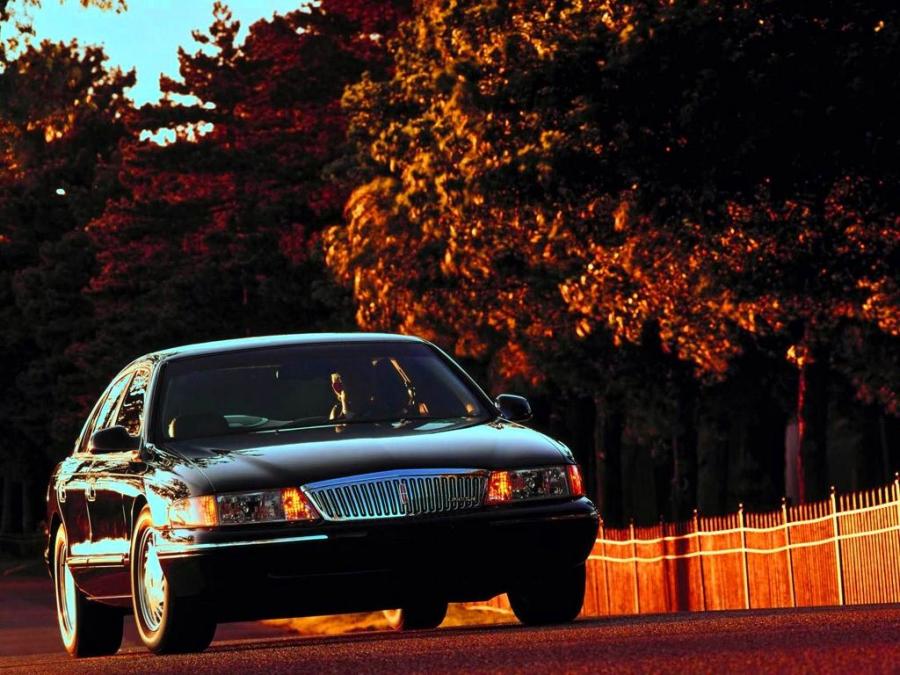  Lincoln Continental 1995 года  (фото 5 из 10)